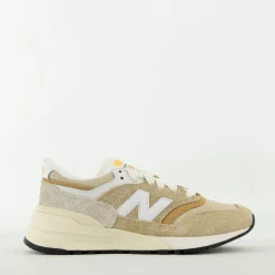 New Balance sneaker beige