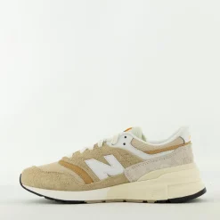 New Balance sneaker beige