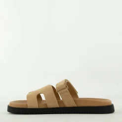 Steve Madden slipper beige